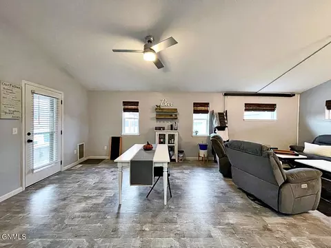 2412 19th Ave W, Williston, ND 58801 photo 7