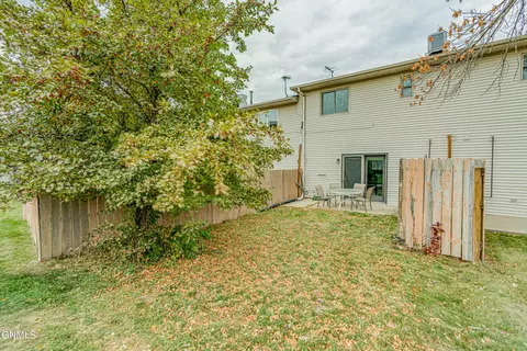 1403 Territory Dr, Bismarck, ND 58503 photo 39