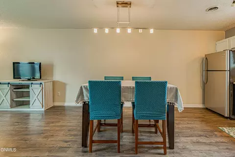 1403 Territory Dr, Bismarck, ND 58503 photo 5
