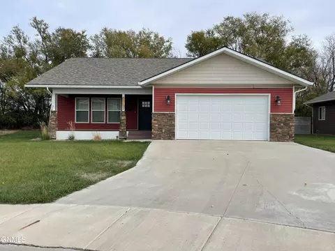 313 7th Ave NW, Sidney, MT 59270 photo 1