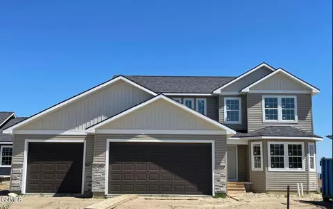 3010 28th Ave W, Williston, ND 58801 photo 1