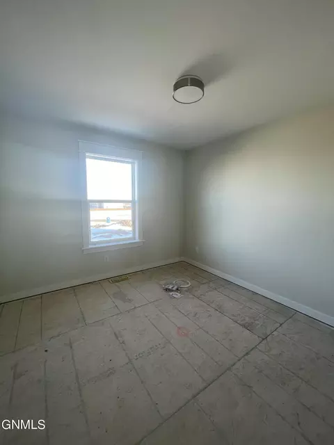 3010 28th Ave W, Williston, ND 58801 photo 21
