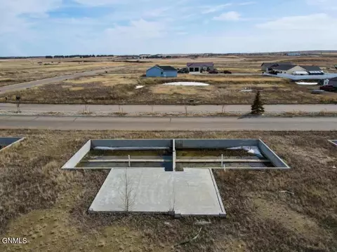 12324 Rainbow Loop, Epping, ND 58843