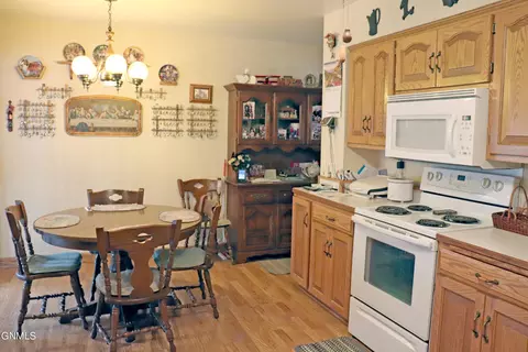 539 Gary Ave, Bismarck, ND 58501 photo 24