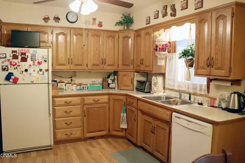 539 Gary Ave, Bismarck, ND 58501 photo 23