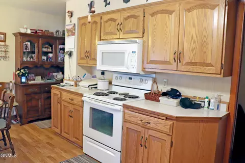 539 Gary Ave, Bismarck, ND 58501 photo 26