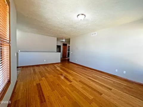 3113 Long Branch Ave, Williston, ND 58801 photo 6
