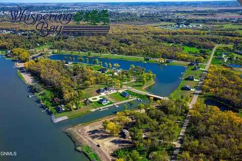 2508 Whisper Dr, Bismarck, ND 58504