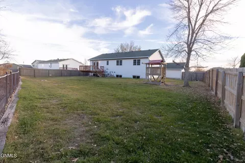 724 Calgary Ave E, Bismarck, ND 58503 photo 34