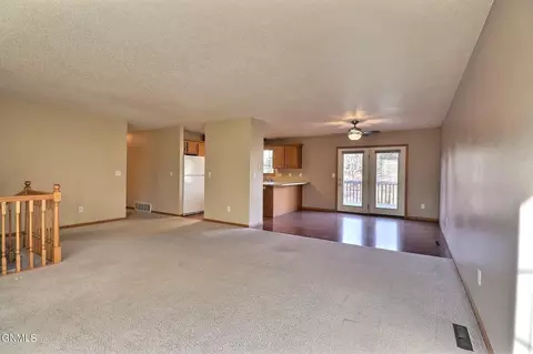 724 Calgary Ave E, Bismarck, ND 58503 photo 3