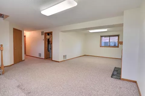 724 Calgary Ave E, Bismarck, ND 58503 photo 22