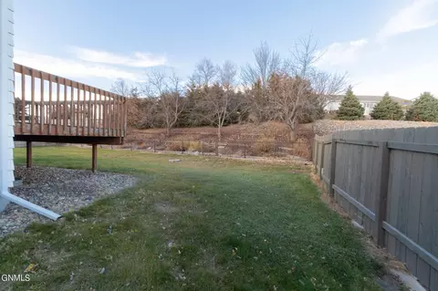 724 Calgary Ave E, Bismarck, ND 58503 photo 37