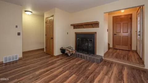 425 Highway 25, Center, ND 58530 photo 19