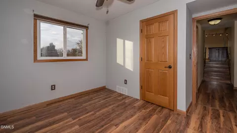 425 Highway 25, Center, ND 58530 photo 31