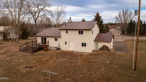 425 Highway 25, Center, ND 58530 photo 5