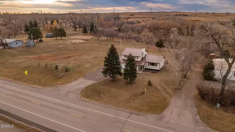 425 Highway 25, Center, ND 58530 photo 3