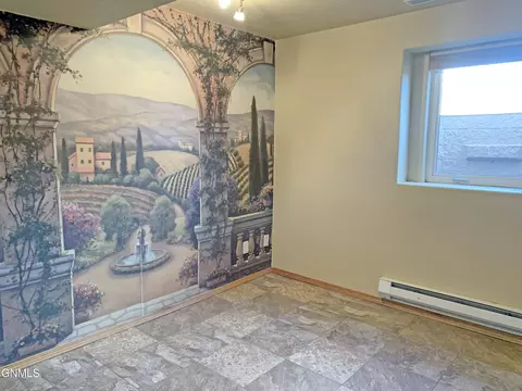 4412 Chamberlain Dr, Bismarck, ND 58503 photo 36