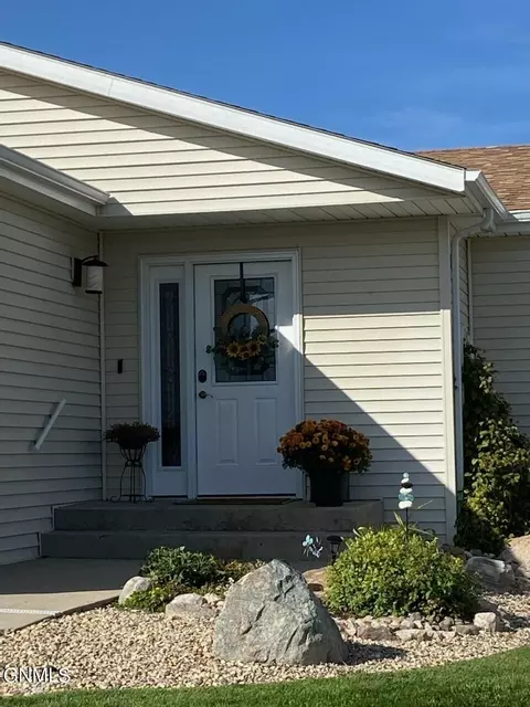 4412 Chamberlain Dr, Bismarck, ND 58503 photo 68