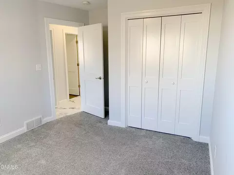 4412 Chamberlain Dr, Bismarck, ND 58503 photo 25