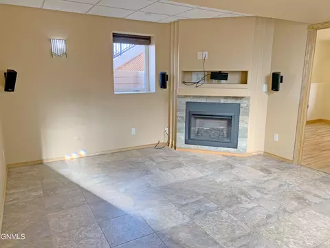 4412 Chamberlain Dr, Bismarck, ND 58503 photo 35