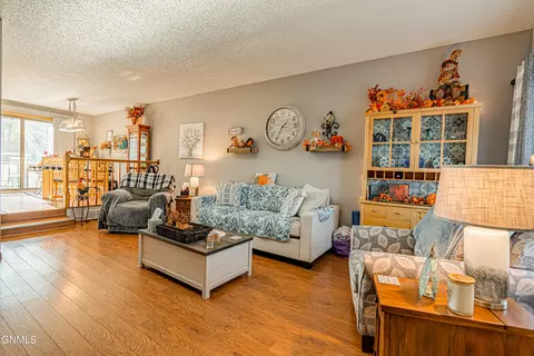 1019 E Bowen Ave, Bismarck, ND 58504 photo 8