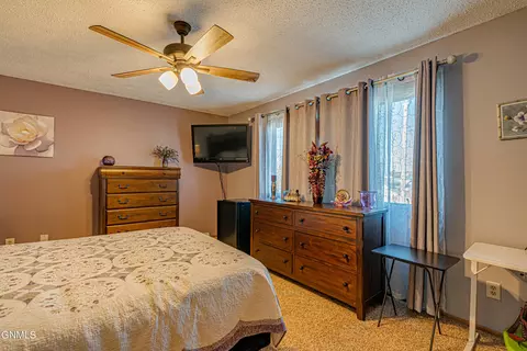 1019 E Bowen Ave, Bismarck, ND 58504 photo 24