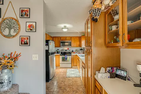 1019 E Bowen Ave, Bismarck, ND 58504 photo 13