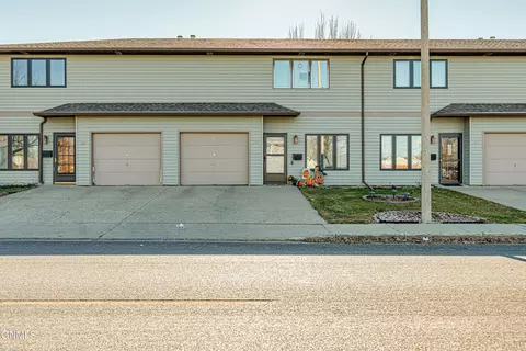 1019 E Bowen Ave, Bismarck, ND 58504 photo 3