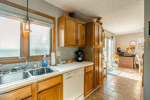 1019 E Bowen Ave, Bismarck, ND 58504 photo 19