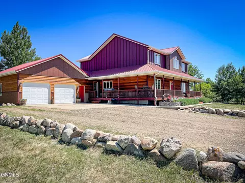 2990 40th St, Mandan, ND 58554 photo 2