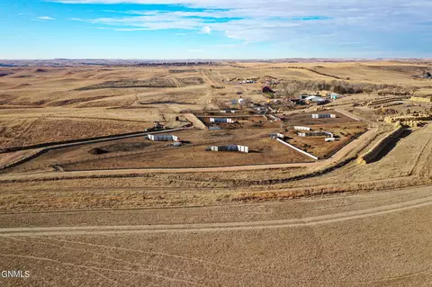 2990 40th St, Mandan, ND 58554 photo 5