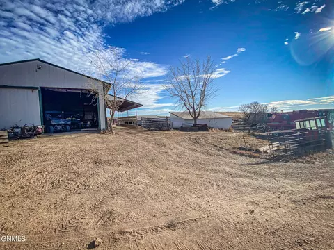 2990 40th St, Mandan, ND 58554 photo 52