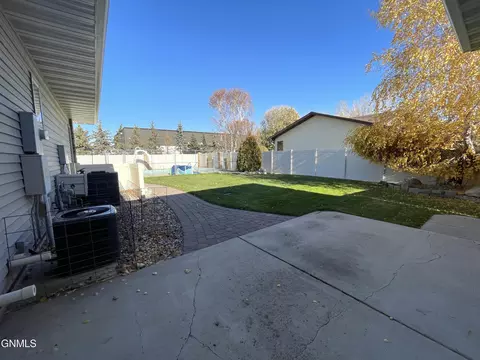 409 23rd Terrace Ter E, Williston, ND 58801 photo 55