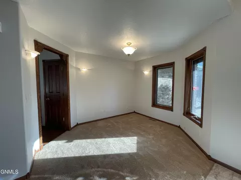 409 23rd Terrace Ter E, Williston, ND 58801 photo 10
