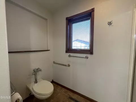 409 23rd Terrace Ter E, Williston, ND 58801 photo 26