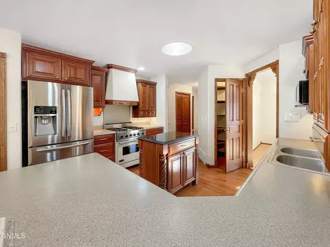 409 23rd Terrace Ter E, Williston, ND 58801 photo 12