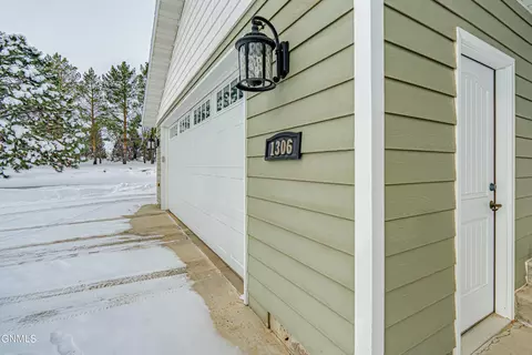 1306 Ash Coulee Dr, Bismarck, ND 58503 photo 109