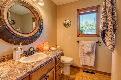 1306 Ash Coulee Dr, Bismarck, ND 58503 photo 34