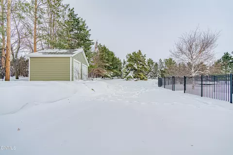1306 Ash Coulee Dr, Bismarck, ND 58503 photo 111