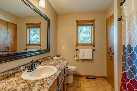 1306 Ash Coulee Dr, Bismarck, ND 58503 photo 29