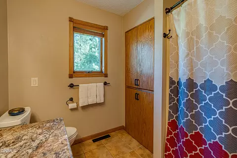 1306 Ash Coulee Dr, Bismarck, ND 58503 photo 30