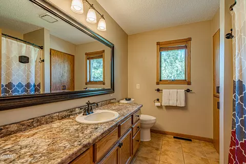 1306 Ash Coulee Dr, Bismarck, ND 58503 photo 28