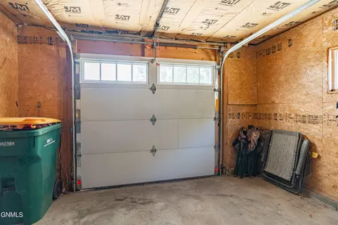1306 Ash Coulee Dr, Bismarck, ND 58503 photo 67