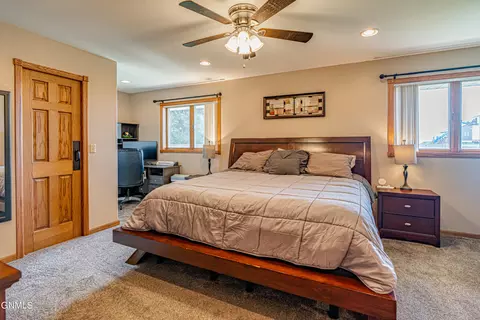 1306 Ash Coulee Dr, Bismarck, ND 58503 photo 25