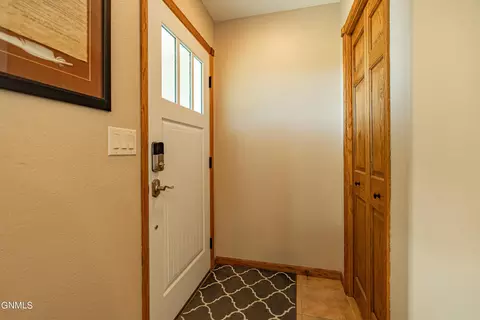 1306 Ash Coulee Dr, Bismarck, ND 58503 photo 6