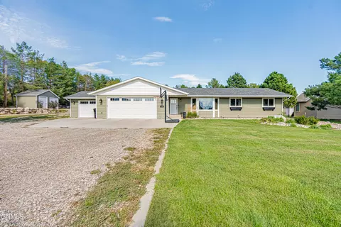 1306 Ash Coulee Dr, Bismarck, ND 58503 photo 75