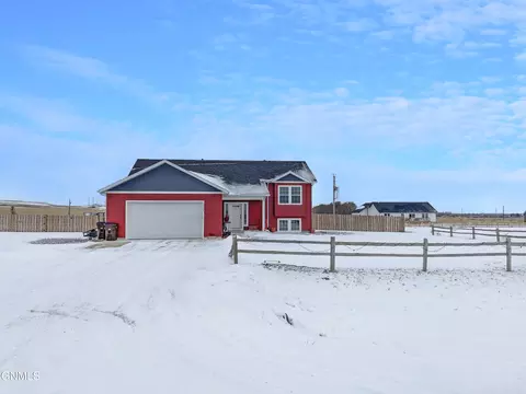 13344 River Meadow St, Williston, ND 58801 photo 2