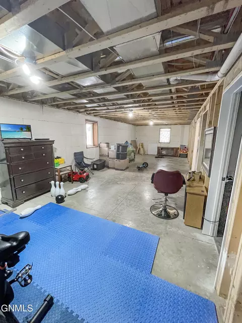 13344 River Meadow St, Williston, ND 58801 photo 21
