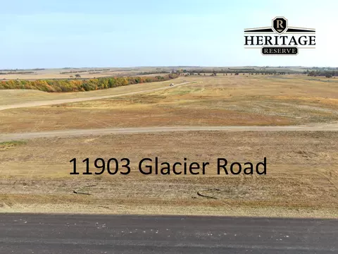 11903 Glacier Rd, Bismarck, ND 58503