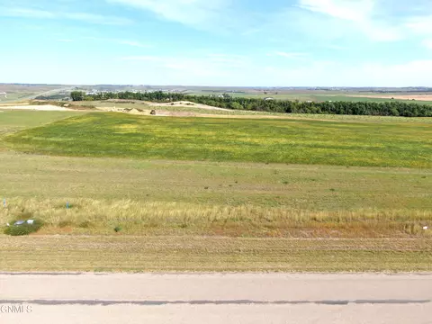 14010 Acadia Dr, Bismarck, ND 58503